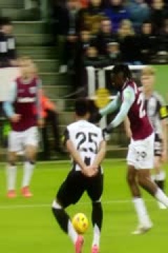 英超联赛 狼队VS伯恩茅斯 20241130