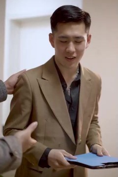 新不装了我是富二代